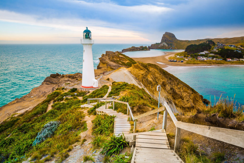 TOP 10 Must-See Destinations in New Zealand for an Unforgettable Adventure